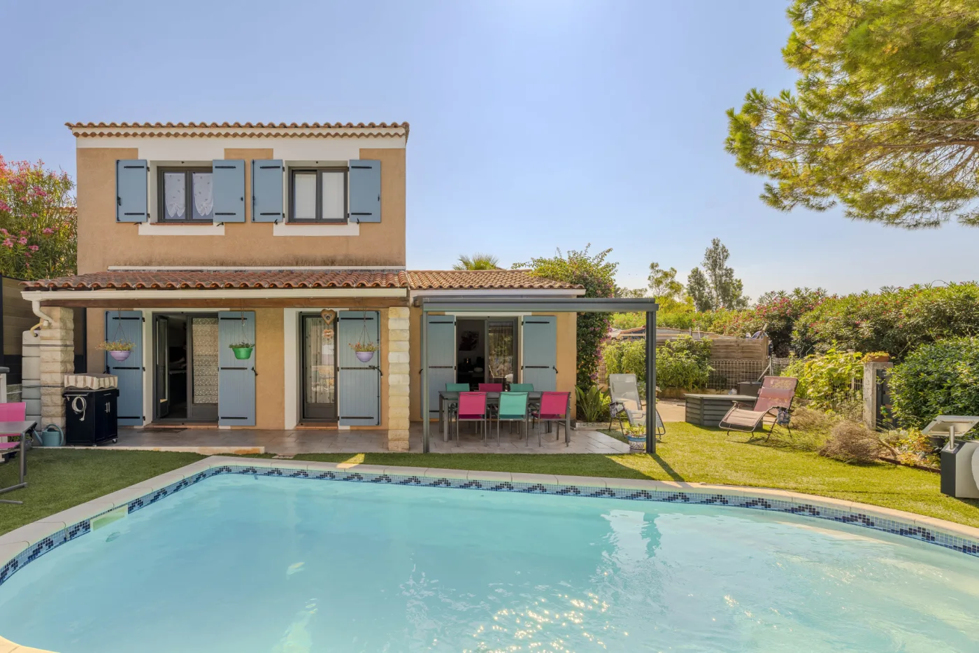 Villa T4 avec garage et piscine