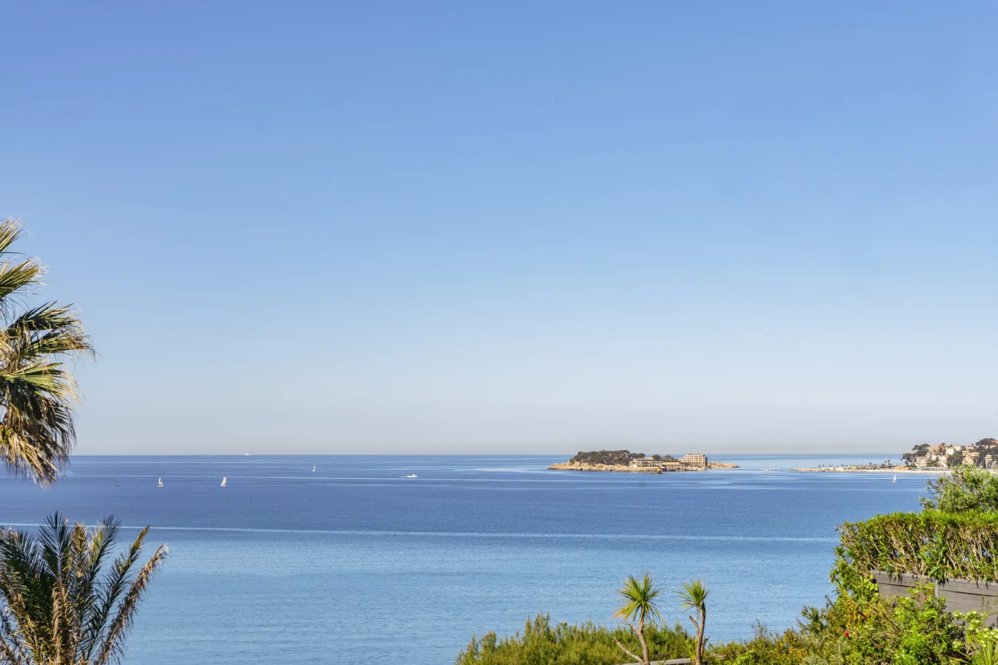 Appartement 95 M2 vue mer avec une grande terrasse de 88 M2